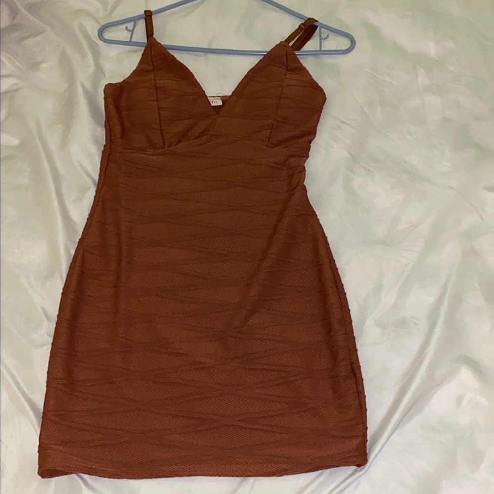 WOMEN’S DRESS!!! ✨